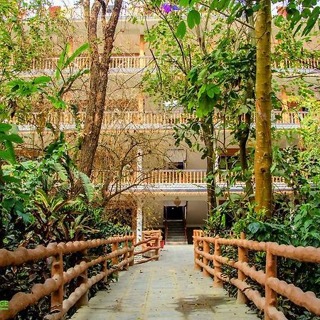 Chitwan Gaida Lodge Sauraha Eksteriør bilde