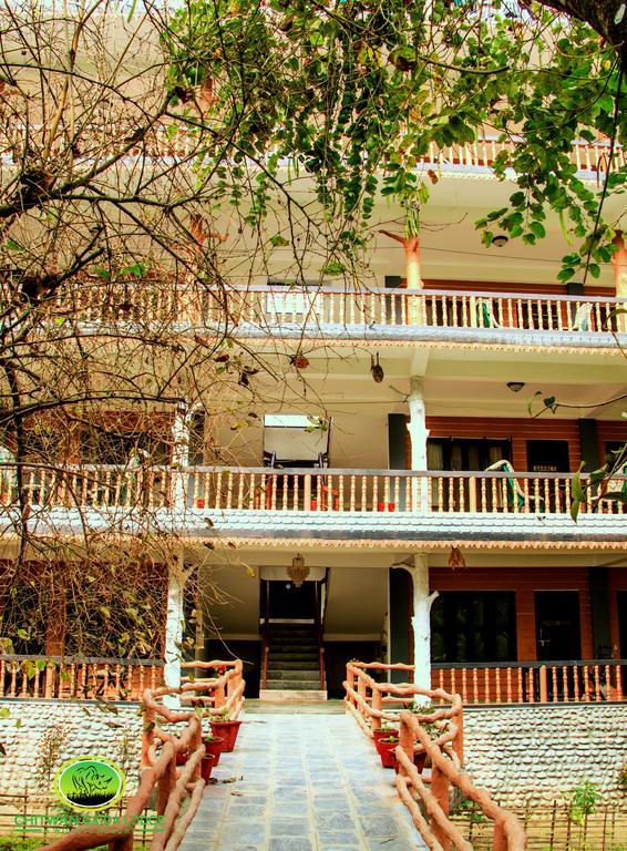 Chitwan Gaida Lodge Sauraha Eksteriør bilde